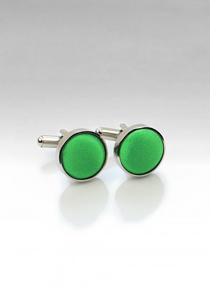 Boutons de manchette aus dem gleichen Stoff und Farbe