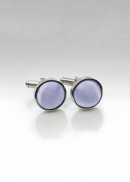 Boutons de manchette aus dem gleichen Stoff und Farbe